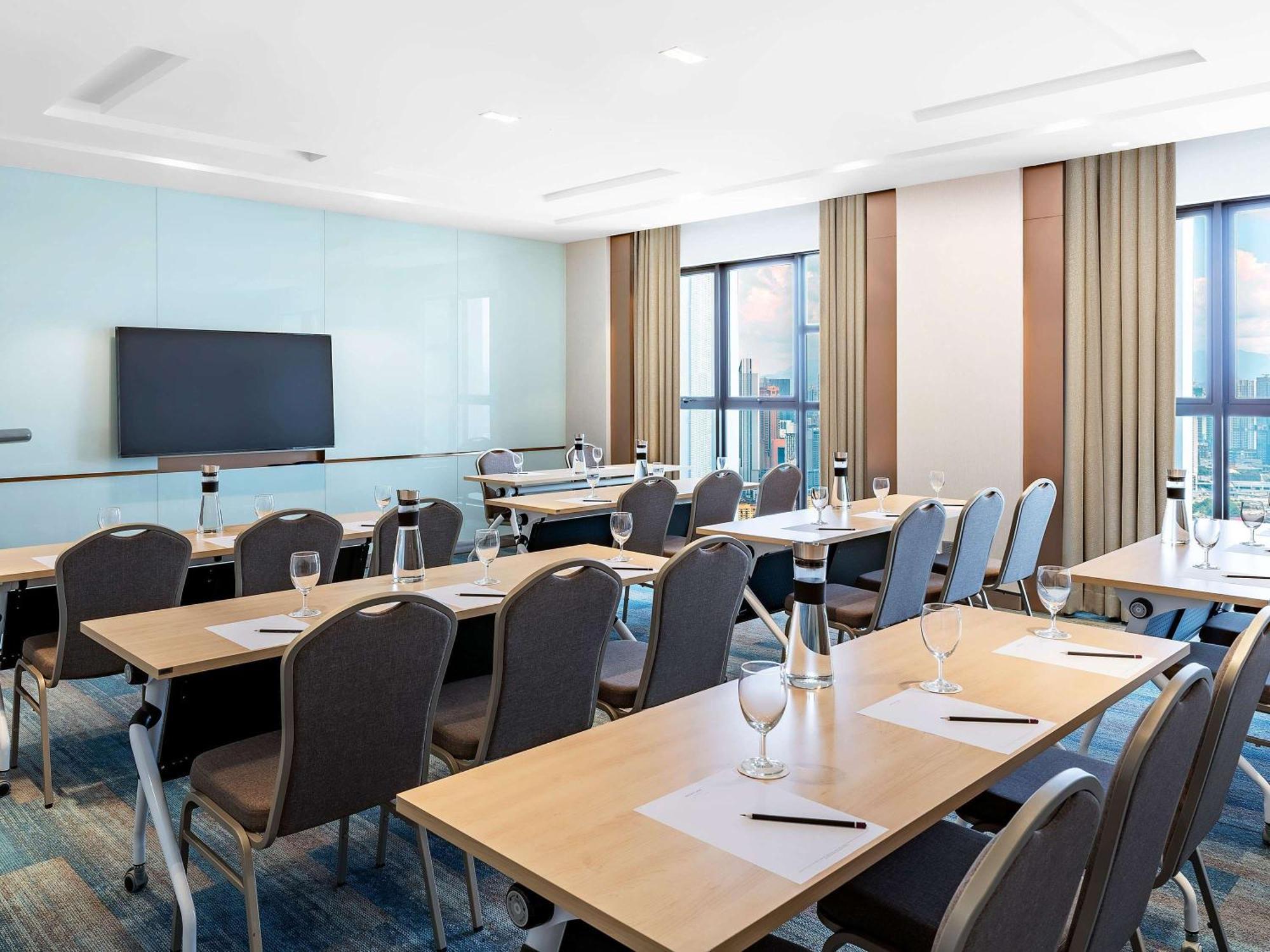 Mercure Kuala Lumpur Trion Esterno foto